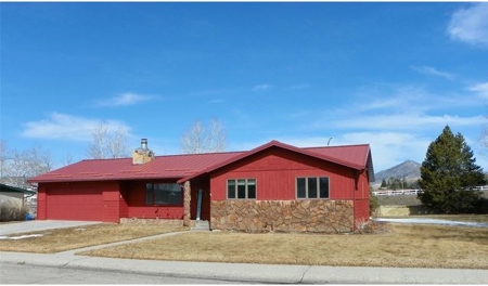 Large Country Club home in Butte Montana - image 1