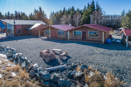 Home and Rental Cabins for sale in Alaska - image 9