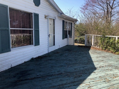 Lake area home with large garage for sale near Burnside Ky. - image 10
