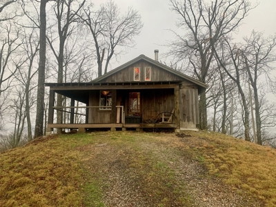 Cabin with Mountain Views in Monticello KY - image 1
