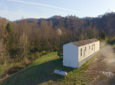 East Tennessee Mountain Retreat for Sale Scott County TN - image 14
