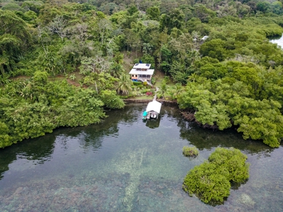 Charming Coastal Home  amazing views  Bocas del Toro Panama - image 22