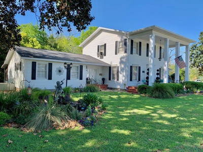 Southern Home Hartford Alabama - Historic Home in Smalltown - image 1