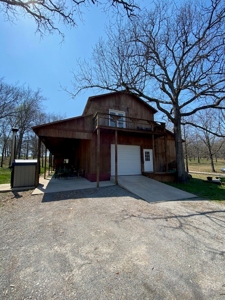 Rustic Country  Home For Sale With Acreage - image 10