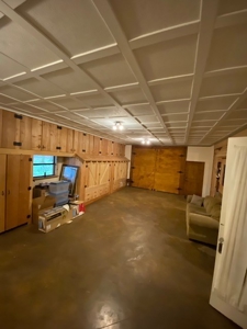Rustic Country  Home For Sale With Acreage - image 36