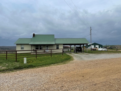 Farm & Cattle Ranch with Home For Sale in Texas County, MO - image 4