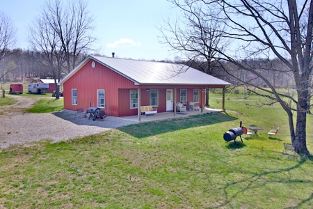 Beautiful Farm in the Ozarks - image 29