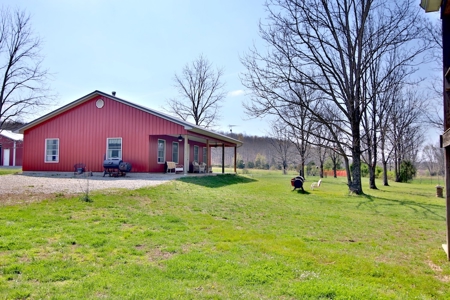 Beautiful Farm in the Ozarks - image 7