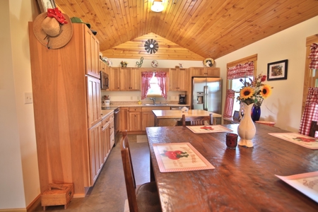 Beautiful Farm in the Ozarks - image 11