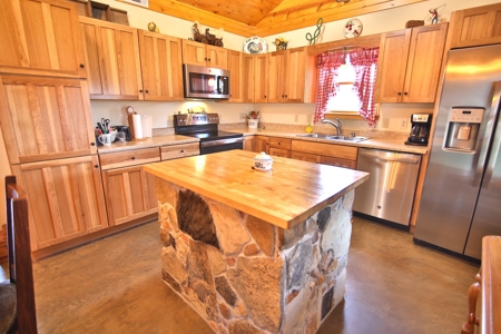 Beautiful Farm in the Ozarks - image 12