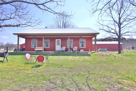 Beautiful Farm in the Ozarks - image 6