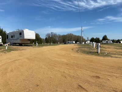 Blue River RV Park & Event Center Milburn OKlahoma - image 11