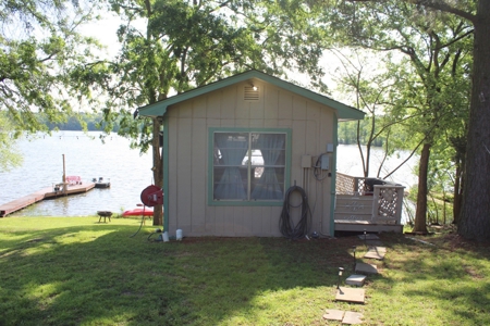 Lake Winnsboro Waterfront Home Wood County Texas Ski Fish - image 21