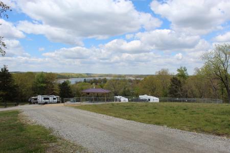 RV Park, Campground, Lake Rentals for Sale - Bull Shoals! - image 19