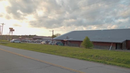 LARGE Commercial Building for Sale in Southern Missouri - image 33