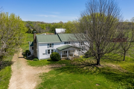 Historic Home with Acreage for Sale in Hampshire, Tennessee - image 2