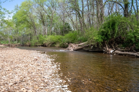 Historic Home with Acreage for Sale in Hampshire, Tennessee - image 35