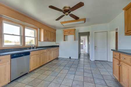 Historic Home with Acreage for Sale in Hampshire, Tennessee - image 14