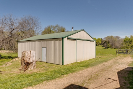 Historic Home with Acreage for Sale in Hampshire, Tennessee - image 25