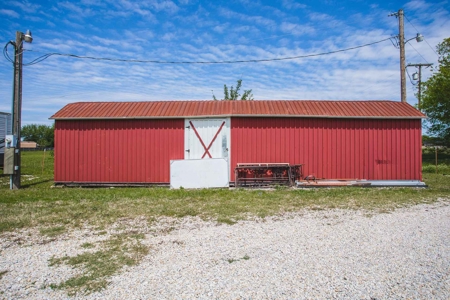 Bar For Sale  Southern Oklahoma  3+acres - image 42