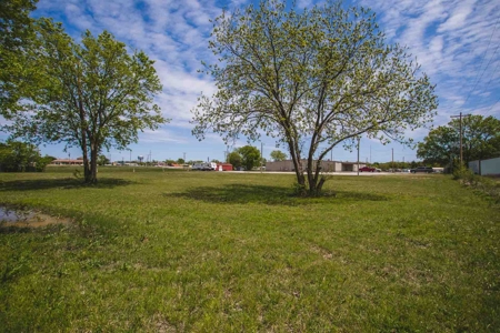Bar For Sale  Southern Oklahoma  3+acres - image 14