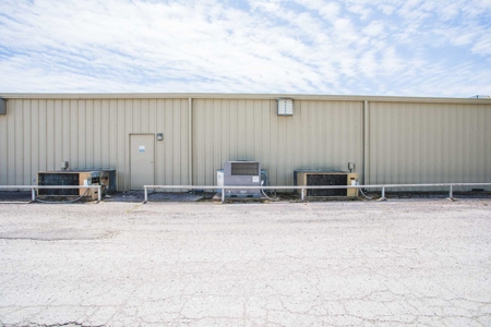 Bar For Sale  Southern Oklahoma  3+acres - image 31
