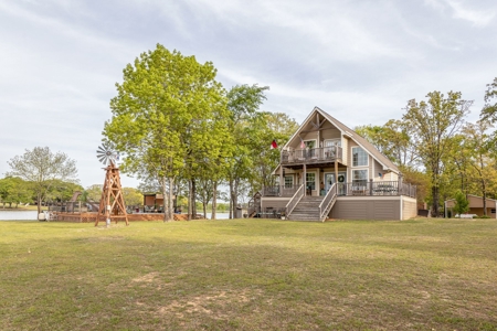 Bonham, TX Lake House - image 25