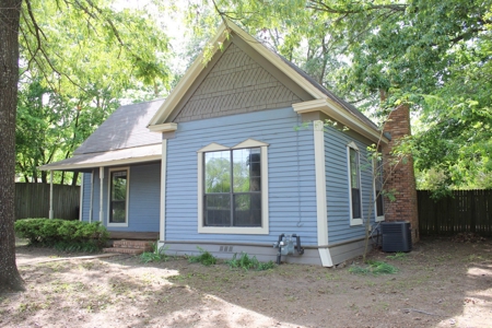 Circa 1910 Cottage In Town - Winnsboro, Texas -Wood County - image 3