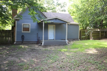 Circa 1910 Cottage In Town - Winnsboro, Texas -Wood County - image 23