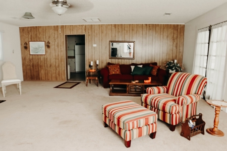 Santa Fe Riverfront Home  With Private Boat Ramp  $399,900!! - image 28