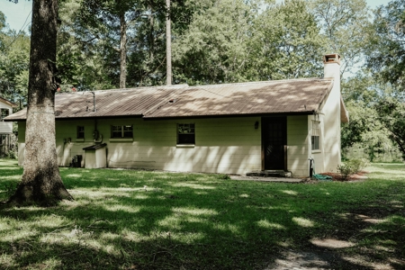 Santa Fe Riverfront Home  With Private Boat Ramp  $399,900!! - image 35
