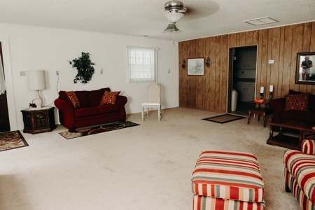 Santa Fe Riverfront Home  With Private Boat Ramp  $399,900!! - image 29