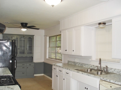 Country Home In Town For Sale Reno Texas Lamar County - image 9