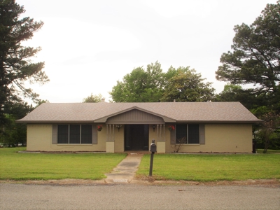 Country Home In Town For Sale Reno Texas Lamar County - image 1