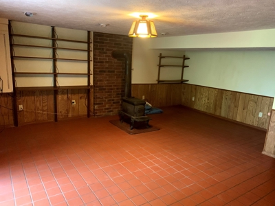 Charming Country Home Awaiting New Owners! - image 16