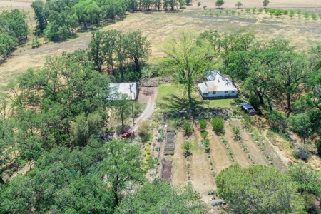 Northern California Country Home & Barn on Acreage For Sale - image 33