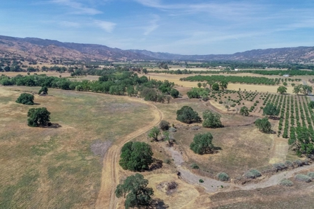 Northern California Country Home & Barn on Acreage For Sale - image 13