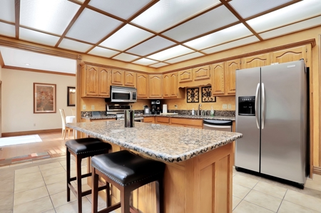 Beautiful Custom Home in Arrowhead Lakes! - image 12