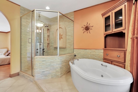Beautiful Custom Home in Arrowhead Lakes! - image 23