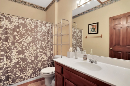 Beautiful Custom Home in Arrowhead Lakes! - image 34