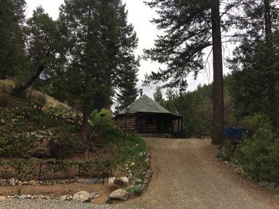 Siskiyou County, Yreka Off Grid Cabin For Sale - image 1