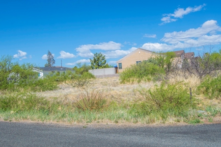 For Sale Small Country Lot in Cordes Lakes with Views - image 7