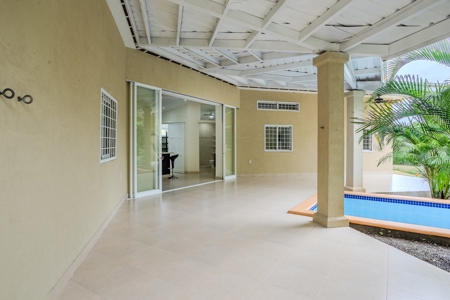House With Pool For Sale In El Espino San Carlos Panama - image 16