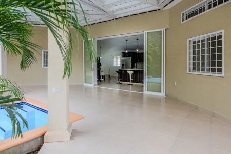House With Pool For Sale In El Espino San Carlos Panama - image 20