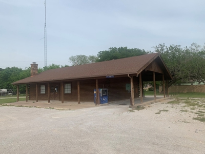 Commercial/Office building for sale - image 2