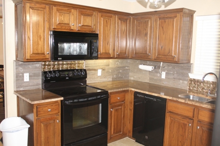 Country Home In Town For Sale Grant Oklahoma Choctaw County - image 5