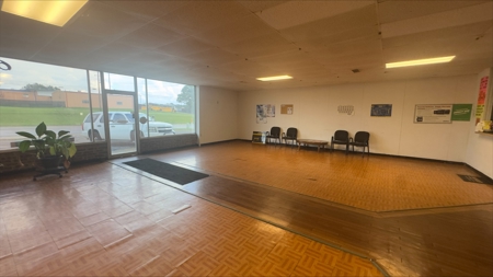 Auto Clinic For Sale in Daingerfield - image 10