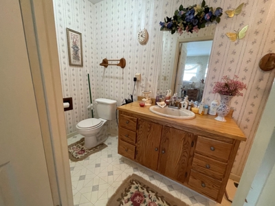 Hunting Land with Home For Sale in Monroe County, OH - image 17