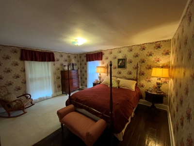 Lovely Historic Bed & Breakfast For Sale in Leslie, AR - image 23