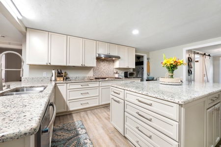 Check Out This Beauty On The World Famous Suwannee River! - image 5